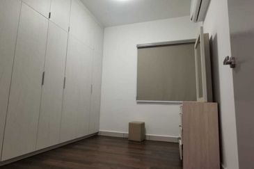 Aurora Residence @ Lake Side City