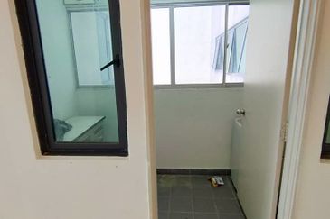 Zefer Hill Residence