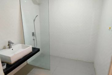 Zefer Hill Residence