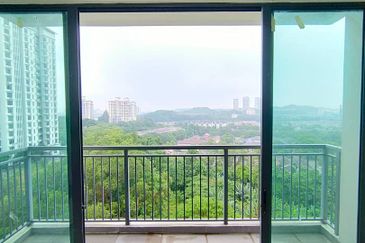 Zefer Hill Residence