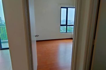 Zefer Hill Residence