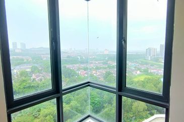 Zefer Hill Residence