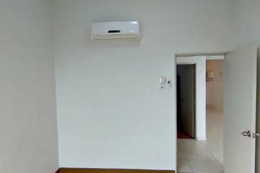 Zefer Hill Residence