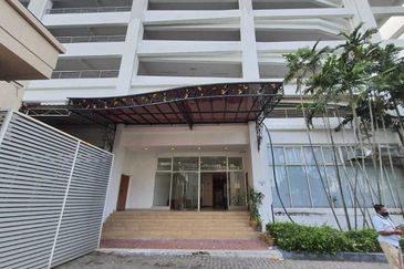 Mines Waterfront Business Park