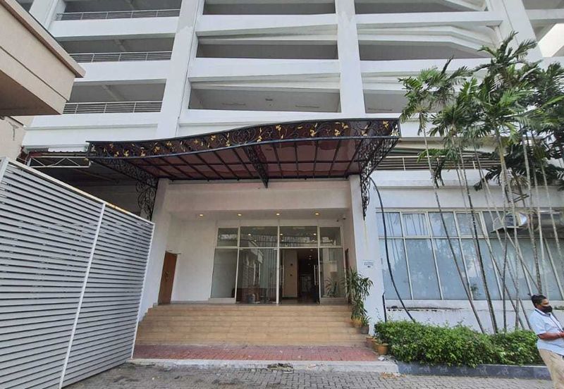 Mines Waterfront Business Park