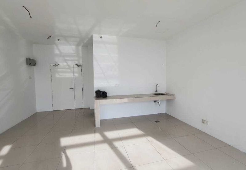 Mines Waterfront Business Park