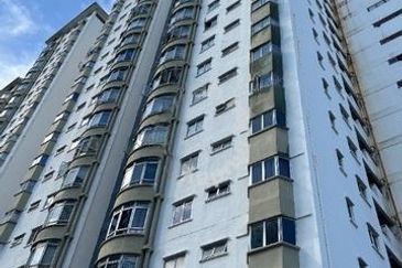 Endah Regal Condominium