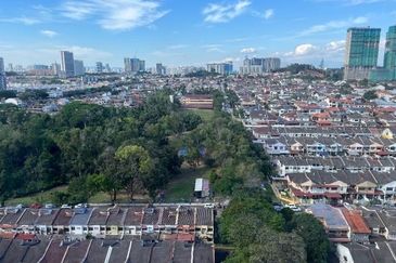 Endah Regal Condominium