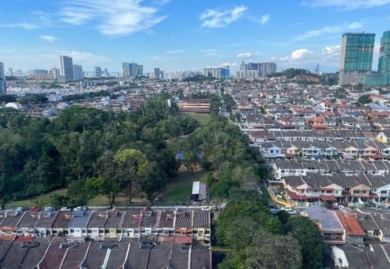 Endah Regal Condominium