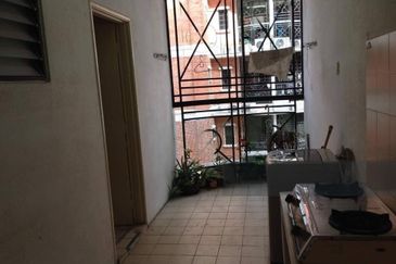 Putra Indah Condominium