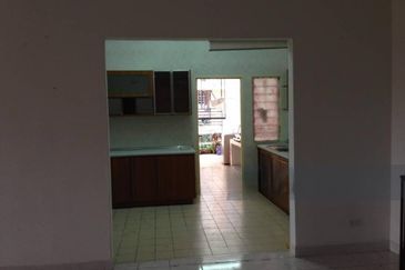 Putra Indah Condominium