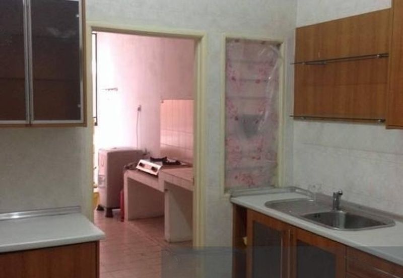 Putra Indah Condominium