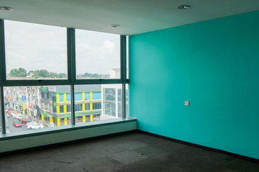 Taipan Business Centre, USJ 10