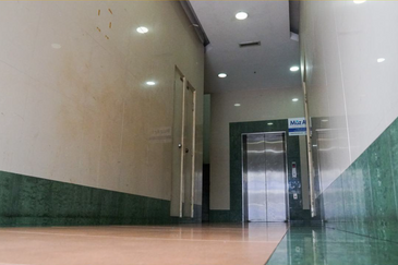 Taipan Business Centre, USJ 10