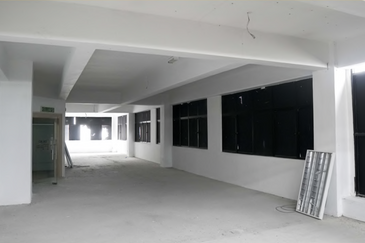 Taipan Business Centre, USJ 10