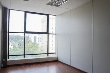 Taipan Business Centre, USJ 10