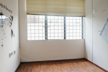 Taipan Business Centre, USJ 10