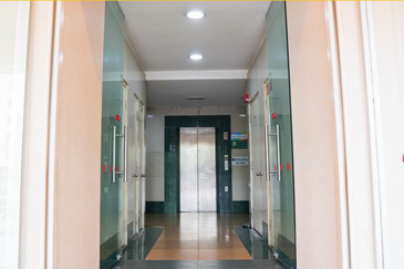 Taipan Business Centre, USJ 10