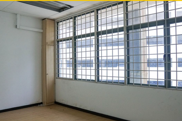 Taipan Business Centre, USJ 10