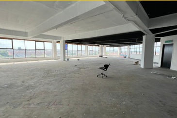 Taipan Business Centre, USJ 10