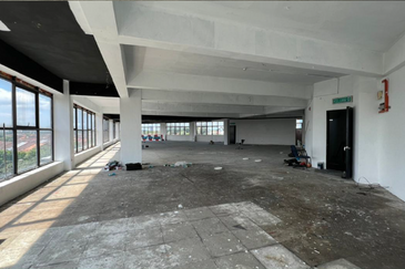 Taipan Business Centre, USJ 10