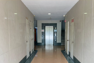 Taipan Business Centre, USJ 10