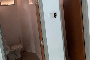 Taipan Business Centre, USJ 10