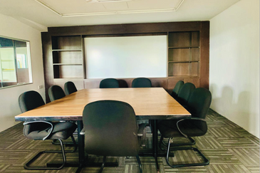 Taipan Business Centre, USJ 10