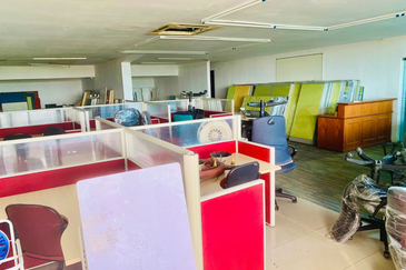 Taipan Business Centre, USJ 10