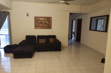 Zamrud Apartment