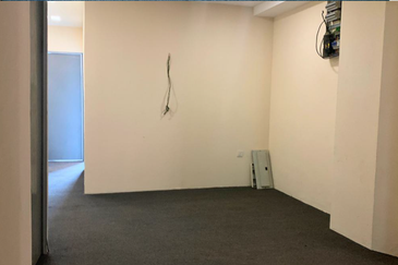 Taipan Business Centre, USJ 10