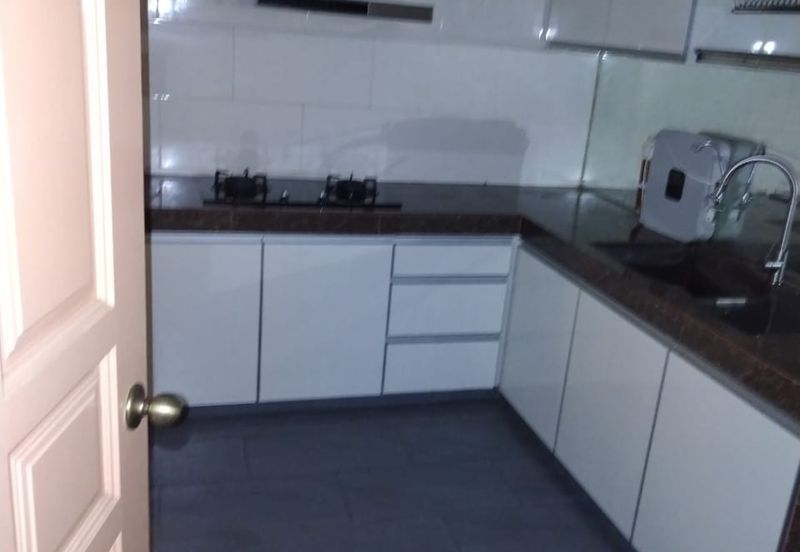 Endah Regal Condominium