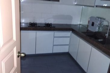 Endah Regal Condominium