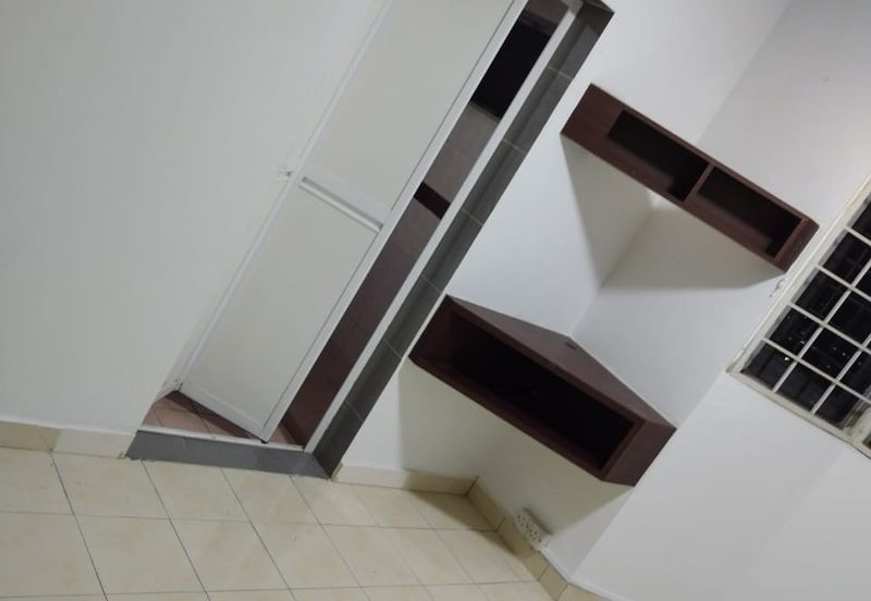 Endah Regal Condominium