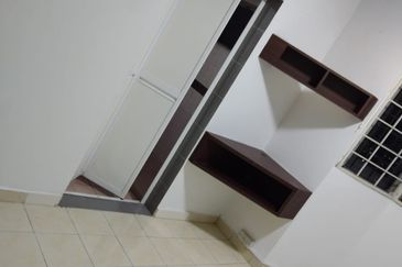 Endah Regal Condominium