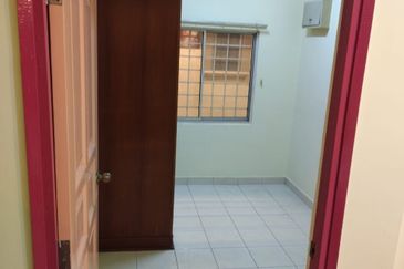 Endah Regal Condominium