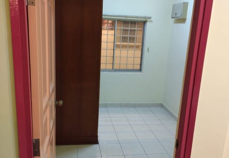 Endah Regal Condominium