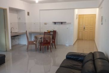 Golden Hills Resort (Amber Court)