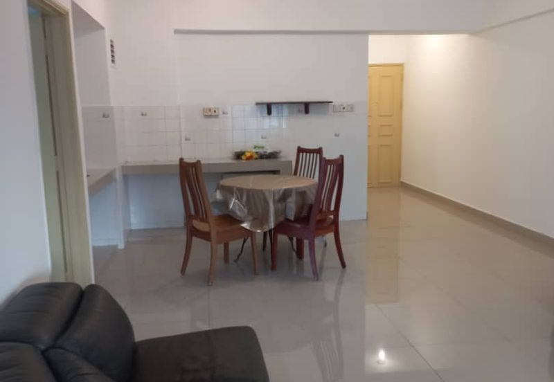 Golden Hills Resort (Amber Court)