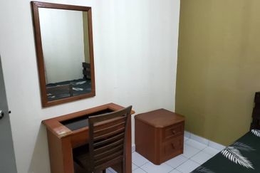 Endah Regal Condominium