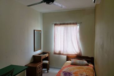 Endah Regal Condominium