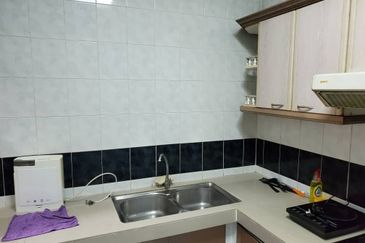 Endah Regal Condominium