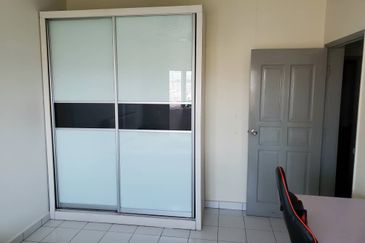 Endah Regal Condominium