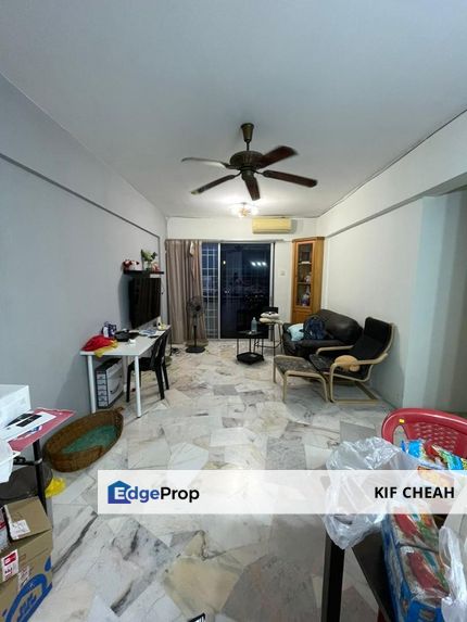 Renovated unit Pangsapuri Seri Pinang Taman Bukit Serdang, Selangor, Seri Kembangan