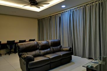 Zefer Hill Residence