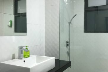 Zefer Hill Residence