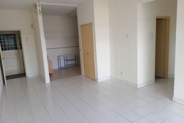 D Cahaya Apartment, Bandar Puchong Jaya