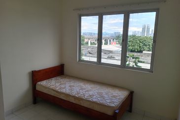 D Cahaya Apartment, Bandar Puchong Jaya