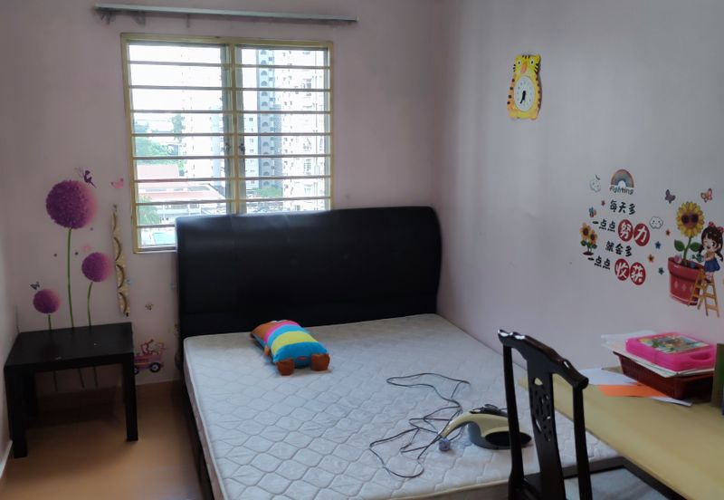 Endah Regal Condominium