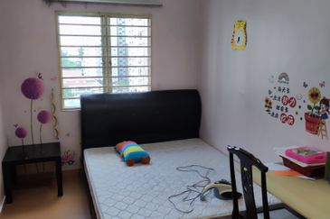 Endah Regal Condominium